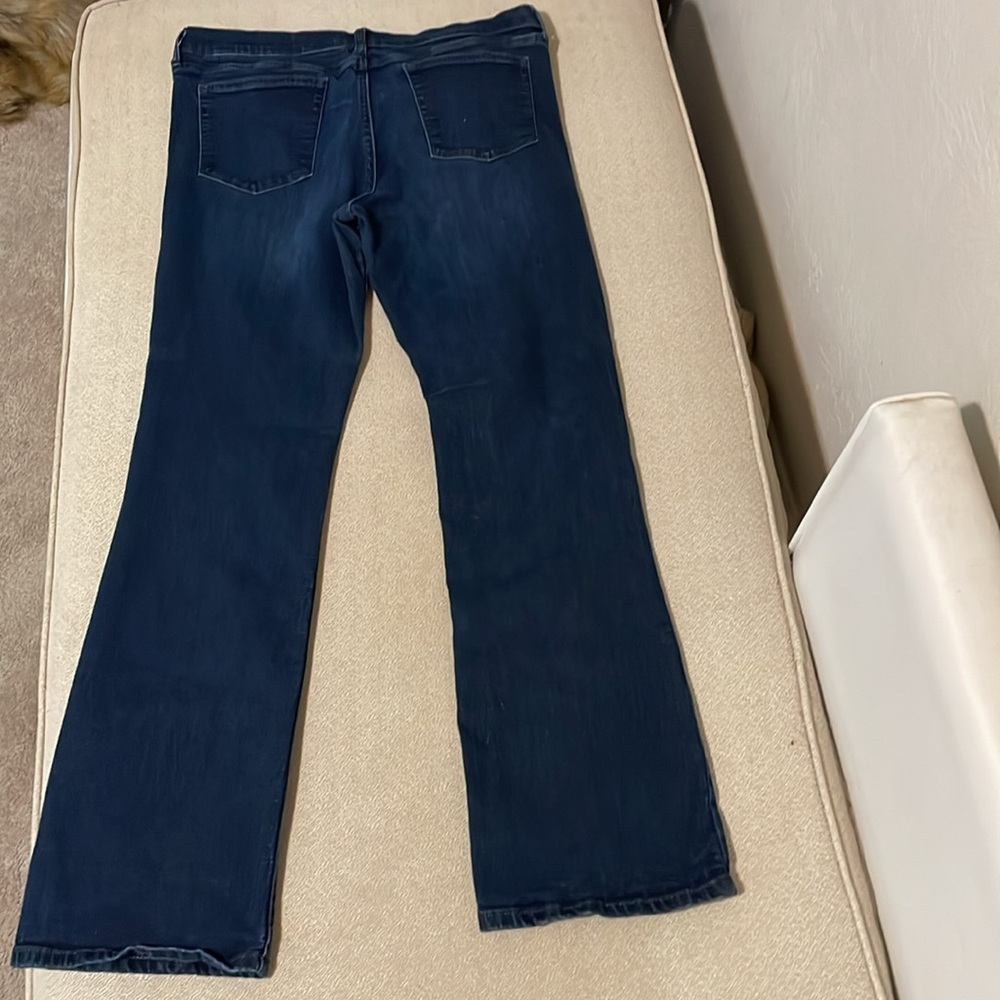 Banana Republic Dark Blue Slim Bootcut Jeans. Size 31/12 R. - Picture 4 of 4